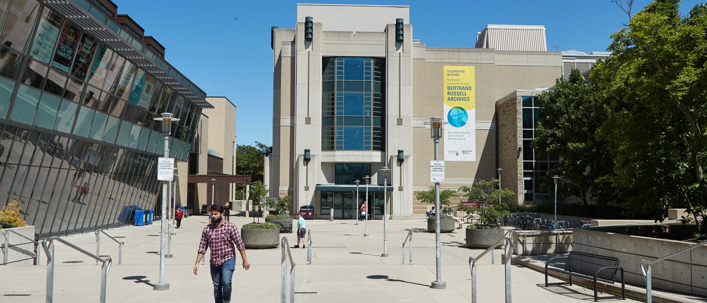 Mills Memorial Library Entrance